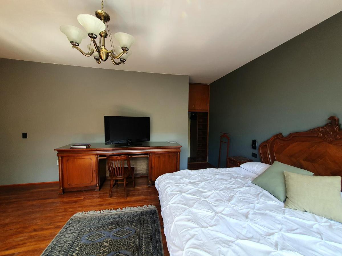Lindas Suites Eugenio Sue Mexico City Exterior photo